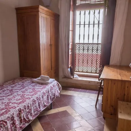 Guest house De Lujo En La Alameda 1 *